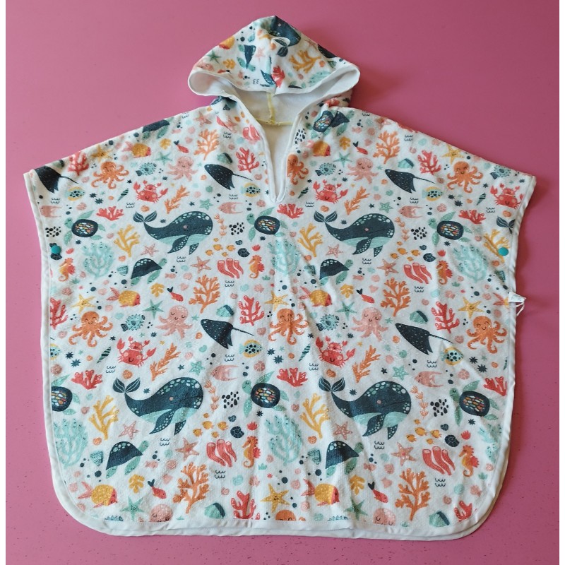 Poncho pressions--7-8ans--bain